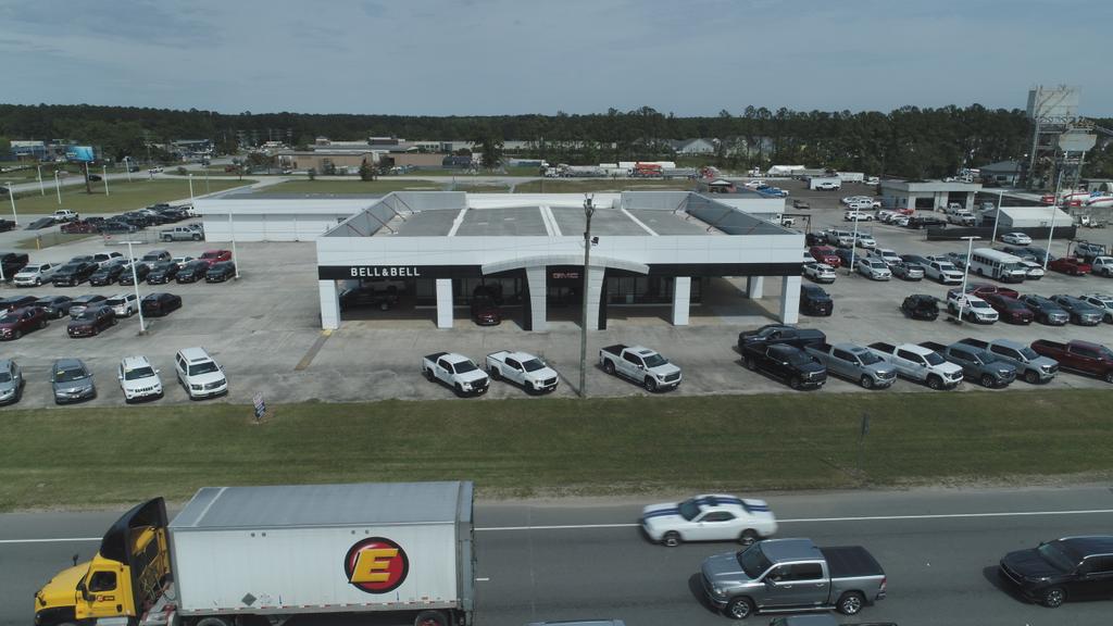 Dealership gallery photo 1